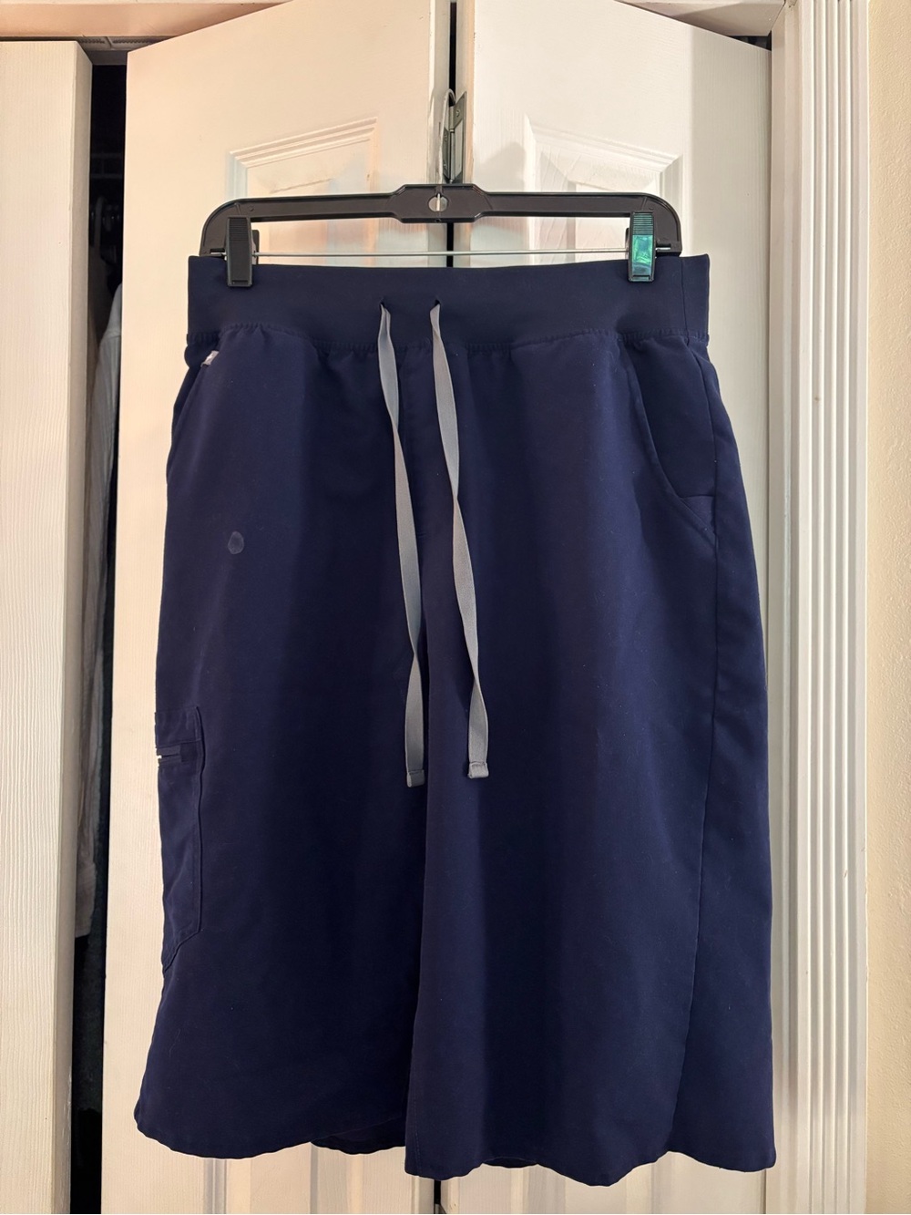 Navy Figs Scrub Skirt L